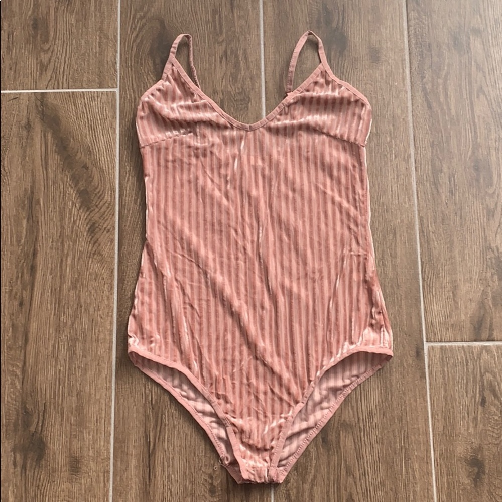 Vera & Lucy Pink Velvet Bodysuit Size XS